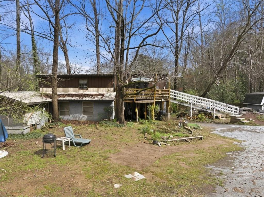 272 Gordon Circle SW