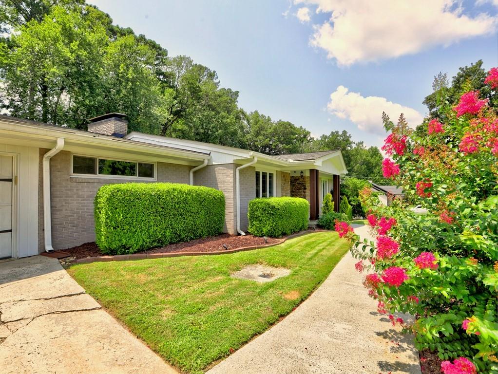 715 Glenforest Road