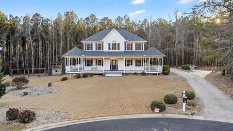 155 Canal Place Fayetteville GA 30215