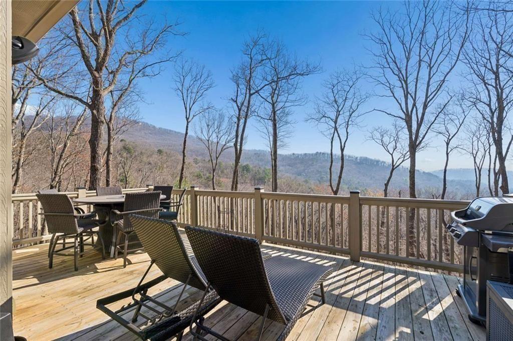 1458 Valley View Drive