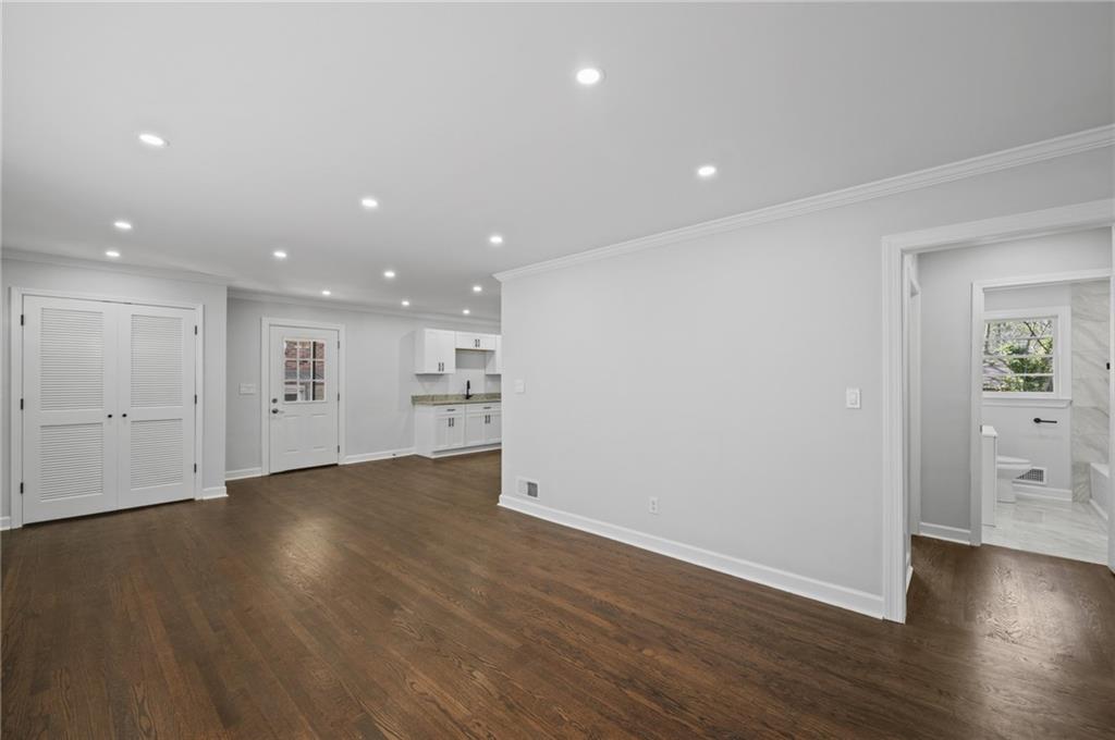 1815 Windsor Drive SW