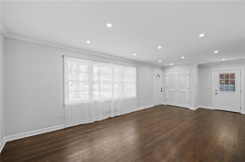 1815 Windsor Drive SW