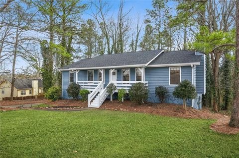 Homes For Sale - 6595 Oakwood Drive<br/> Douglasville, GA 30135