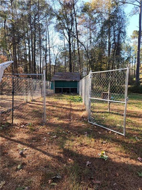 A home in Fairburn