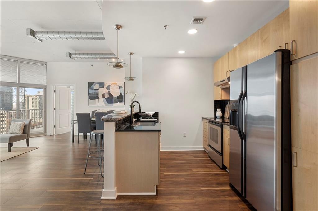 943 Peachtree Street NE 1208