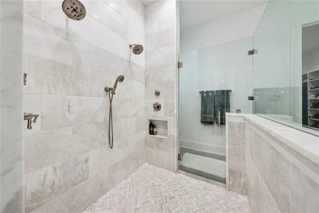 Alpharetta, Georgia 30004, United States, 4 Bedrooms Bedrooms, ,5 BathroomsBathrooms,Residential,Active,133089