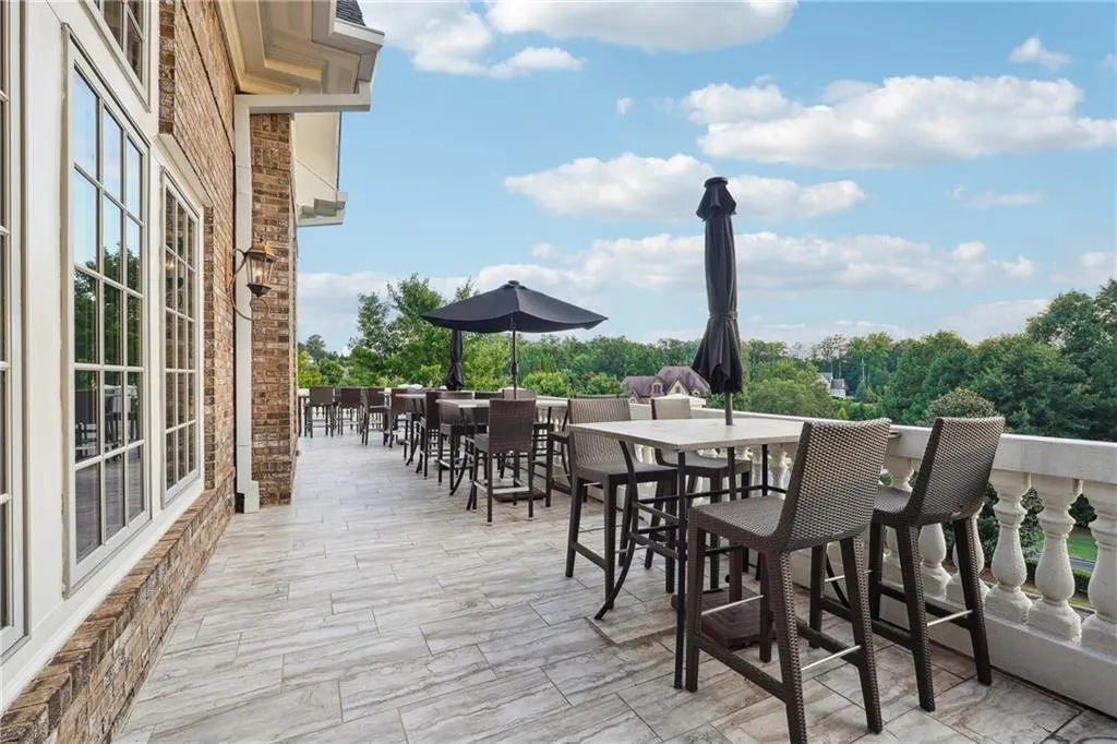 Alpharetta, Georgia 30004, United States, 4 Bedrooms Bedrooms, ,5 BathroomsBathrooms,Residential,Active,133089