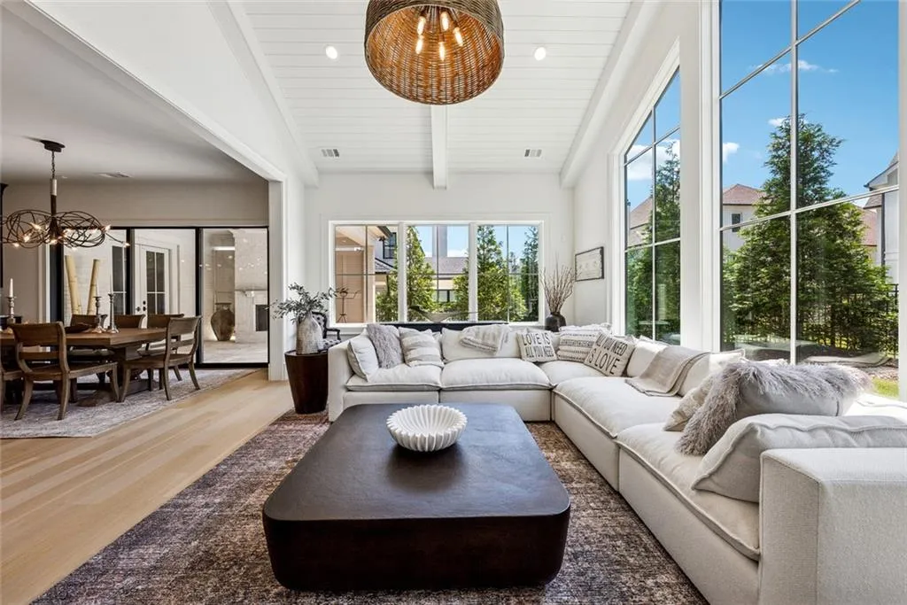 Alpharetta, Georgia 30004, United States, 4 Bedrooms Bedrooms, ,5 BathroomsBathrooms,Residential,Active,133089