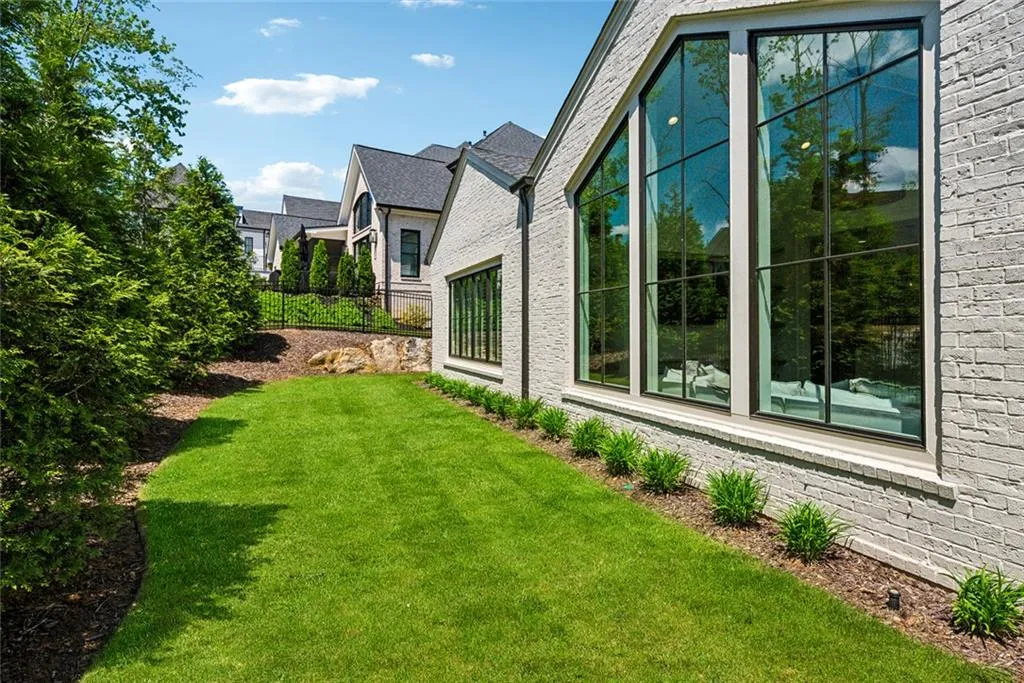 Alpharetta, Georgia 30004, United States, 4 Bedrooms Bedrooms, ,5 BathroomsBathrooms,Residential,Active,133089