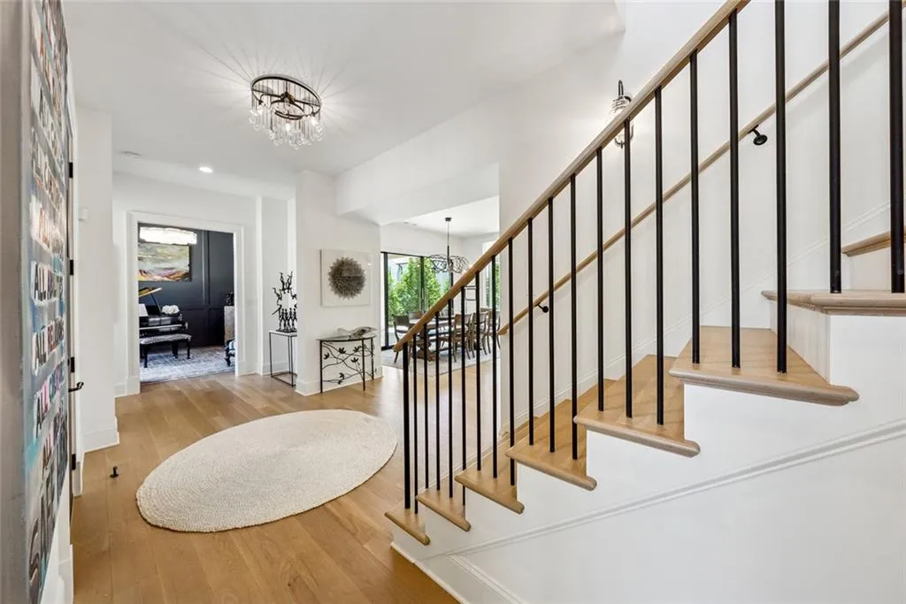 Alpharetta, Georgia 30004, United States, 4 Bedrooms Bedrooms, ,5 BathroomsBathrooms,Residential,Active,133089