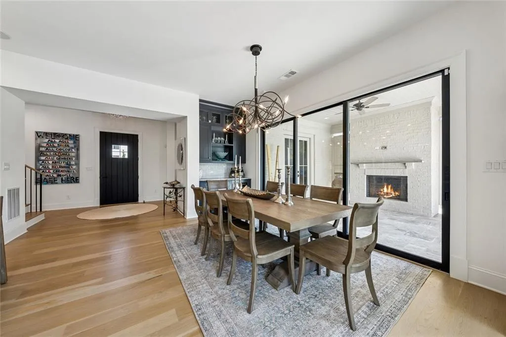 Alpharetta, Georgia 30004, United States, 4 Bedrooms Bedrooms, ,5 BathroomsBathrooms,Residential,Active,133089