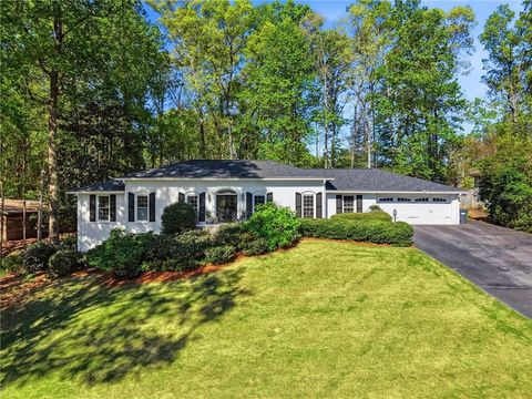 Photo of 957 Richmond Hill Drive, Marietta, GA 30068 (MLS # 7748741)