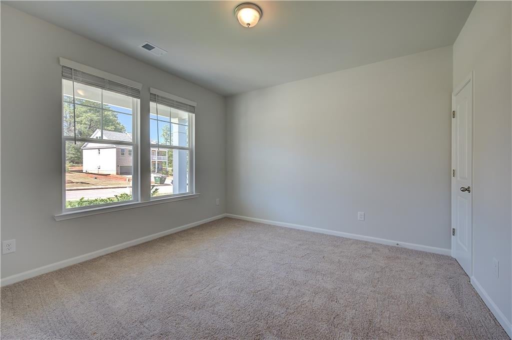 180 Dalston Cove