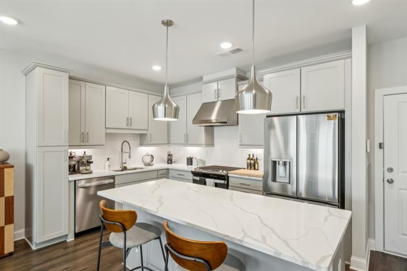2420 Lakeshore Lane, Atlanta, Georgia image 3