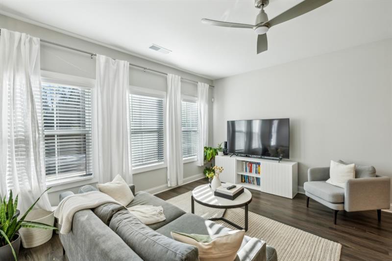 2420 Lakeshore Lane, Atlanta, Georgia image 2