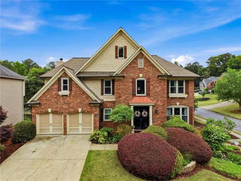 Homes For Sale - 4459 Woodford Pass<br/> Roswell, GA 30075
