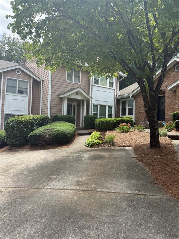 184 Peachtree Hollow Court