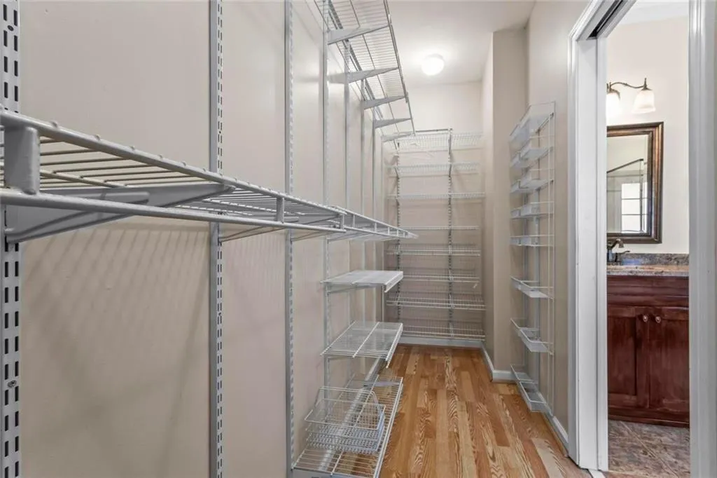 Alpharetta, Georgia 30005, United States, 4 Bedrooms Bedrooms, ,4 BathroomsBathrooms,Residential,Active,155796