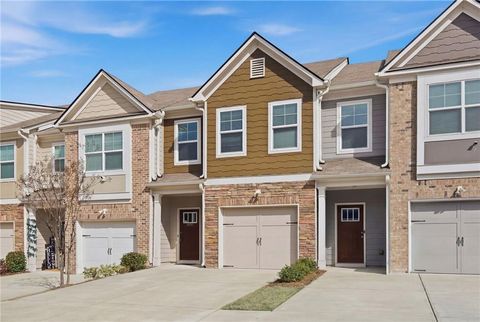 Townhouse For Sale - 6400 Shalks Crossing Drive<br/> Lithonia, GA 30058