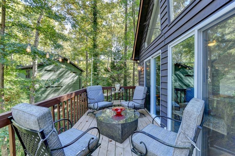 8530 Hightower Trail, Snellville, Georgia image 25