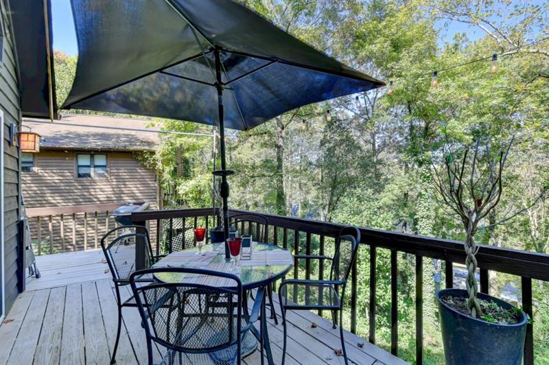 8530 Hightower Trail, Snellville, Georgia image 24