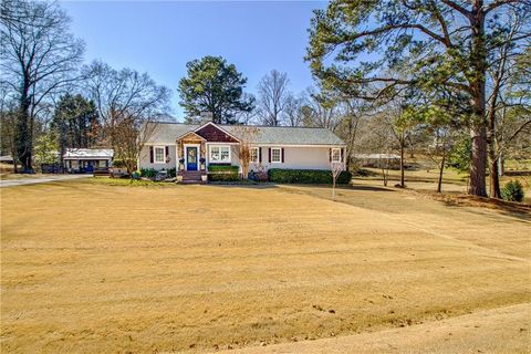 Homes For Sale - 520 Toombs Street<br/> Palmetto, GA 30268