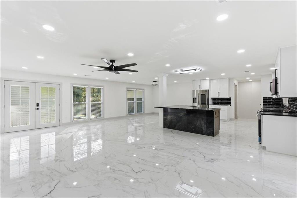 2281 FOX HOUND Parkway