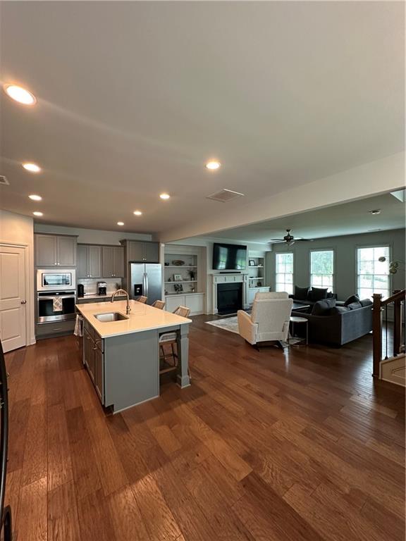 3235 Rockbridge Road