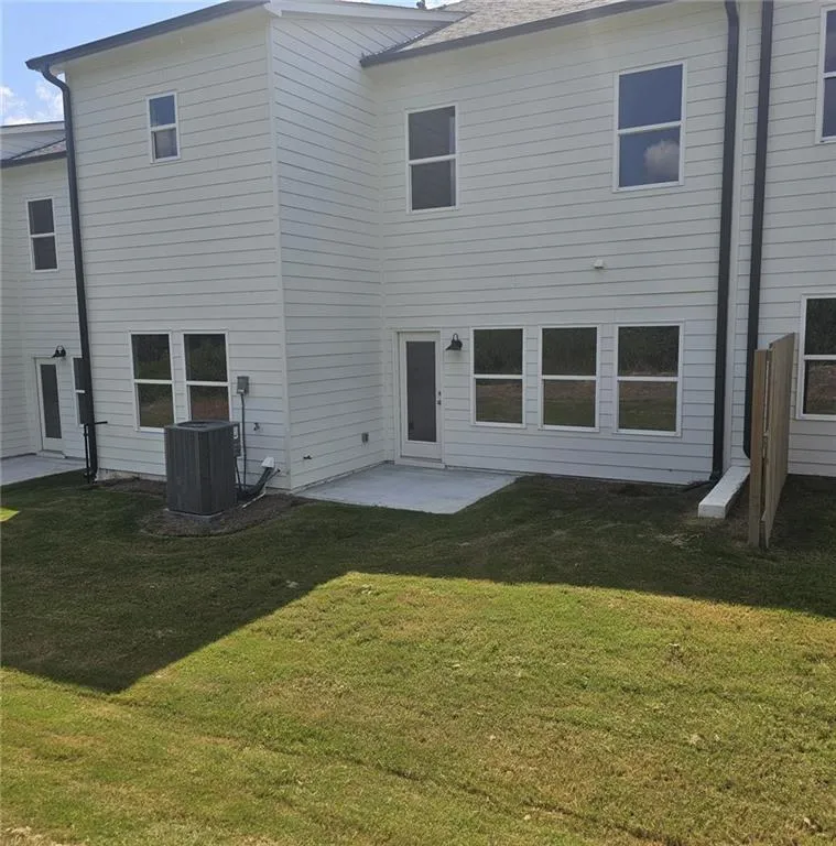 Loganville, Georgia 30052, United States, 3 Bedrooms Bedrooms, ,3 BathroomsBathrooms,Residential,Active,124615