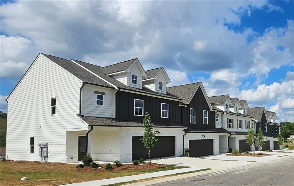 Loganville, Georgia 30052, United States, 3 Bedrooms Bedrooms, ,3 BathroomsBathrooms,Residential,Active,124615