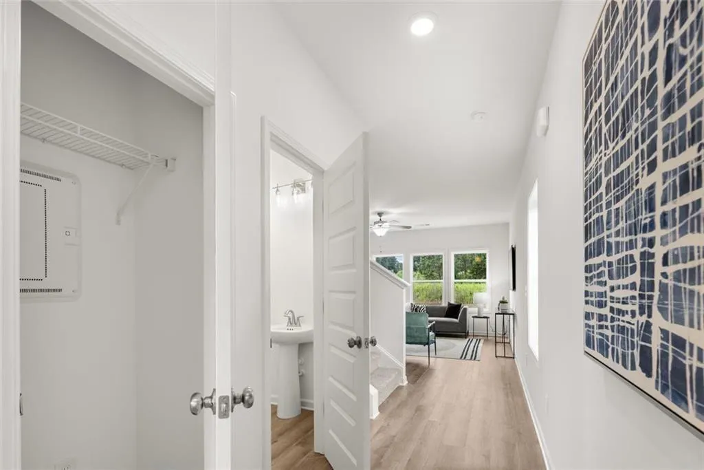 Loganville, Georgia 30052, United States, 3 Bedrooms Bedrooms, ,3 BathroomsBathrooms,Residential,Active,124615