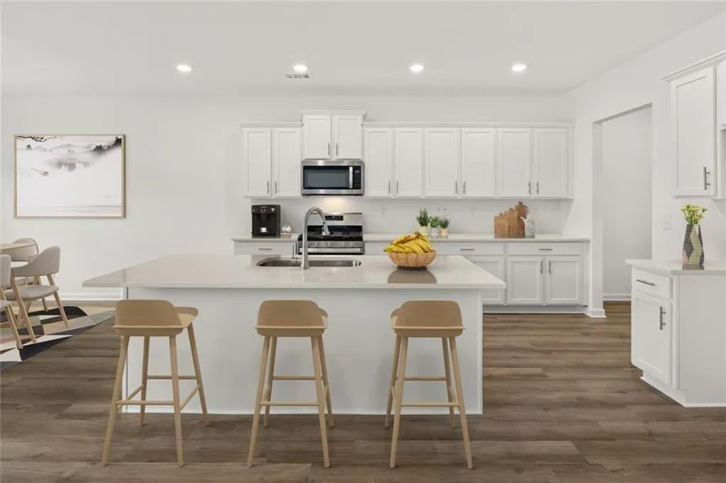 Loganville, Georgia 30052, United States, 3 Bedrooms Bedrooms, ,3 BathroomsBathrooms,Residential,Active,124615