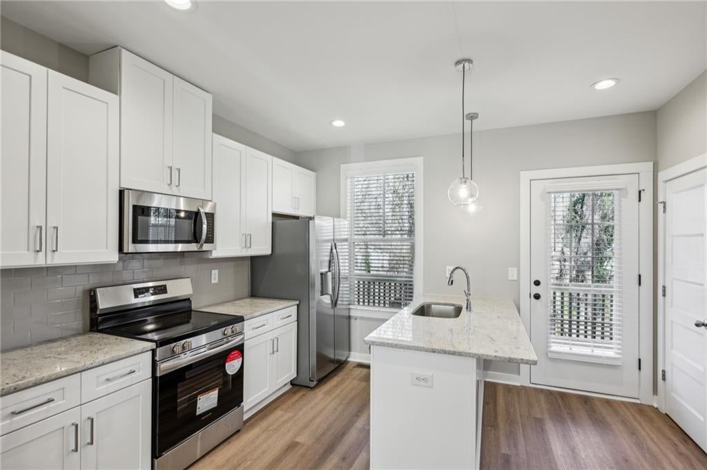 1095 Tucker Avenue 401