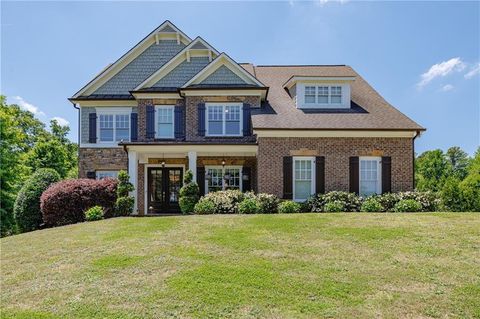 Homes For Sale - 940 Lake Charles Drive<br/> Roswell, GA 30075