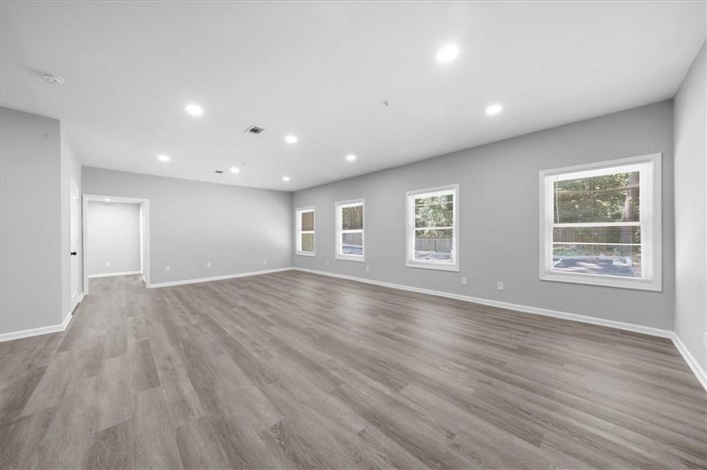 Welcome to your dream home in the coveted Highpoint neighborhood of Sandy Springs! This newly renovated 3-bedroom, 4-bathroom apartment offers modern luxury and comfort in one of the area's most desirable locations.
Step inside to find a spacious open-concept living area, perfect for entertaining or relaxing with family. The gourmet kitchen boasts brand-new stainless steel appliances, quartz countertops, and ample cabinet space. Each bedroom is generously sized, and each bedroom features a private en-suite bathroom. Plenty of storage and walk-in closets throughout.
Enjoy the convenience of in-unit laundry, new flooring throughout, and large windows that flood the space with natural light. Outside, you'll find beautifully landscaped grounds and easy access to local parks, top-rated schools, shopping, dining, and entertainment options.
Don't miss this opportunity to live in a stunning, move-in-ready apartment in the heart of Sandy Springs' Highpoint neighborhood. Schedule your private tour today and experience all this exceptional home has to offer!