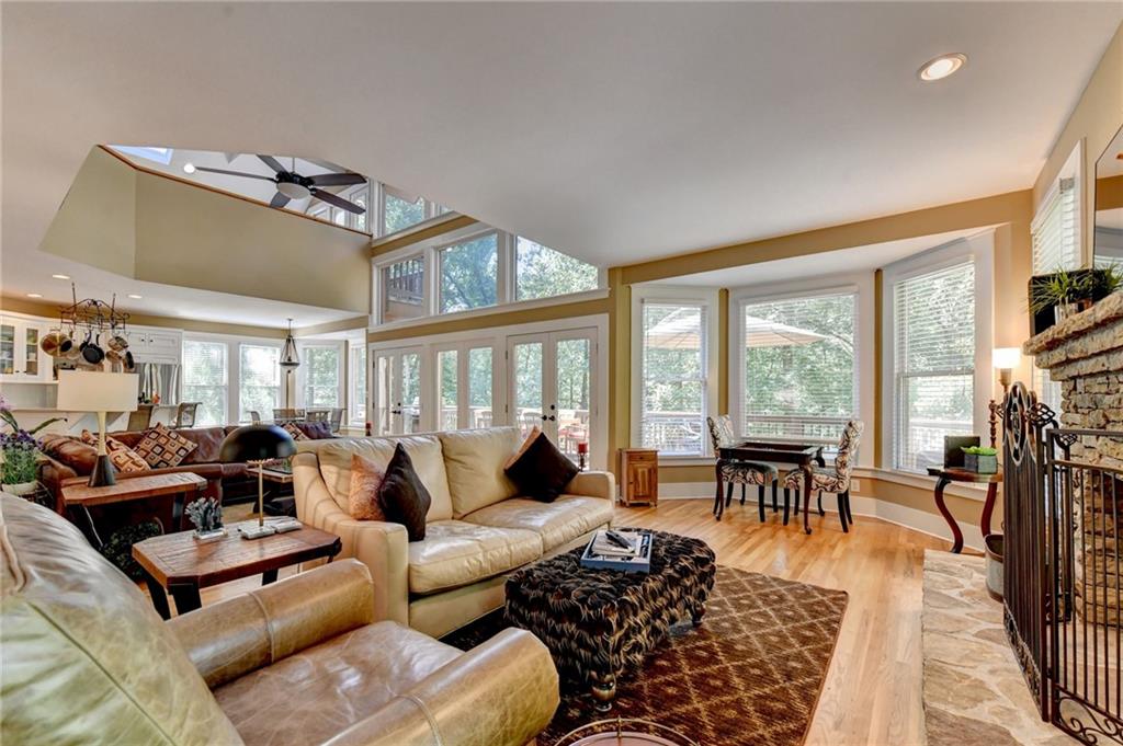 9035 Walnut Cove Lane