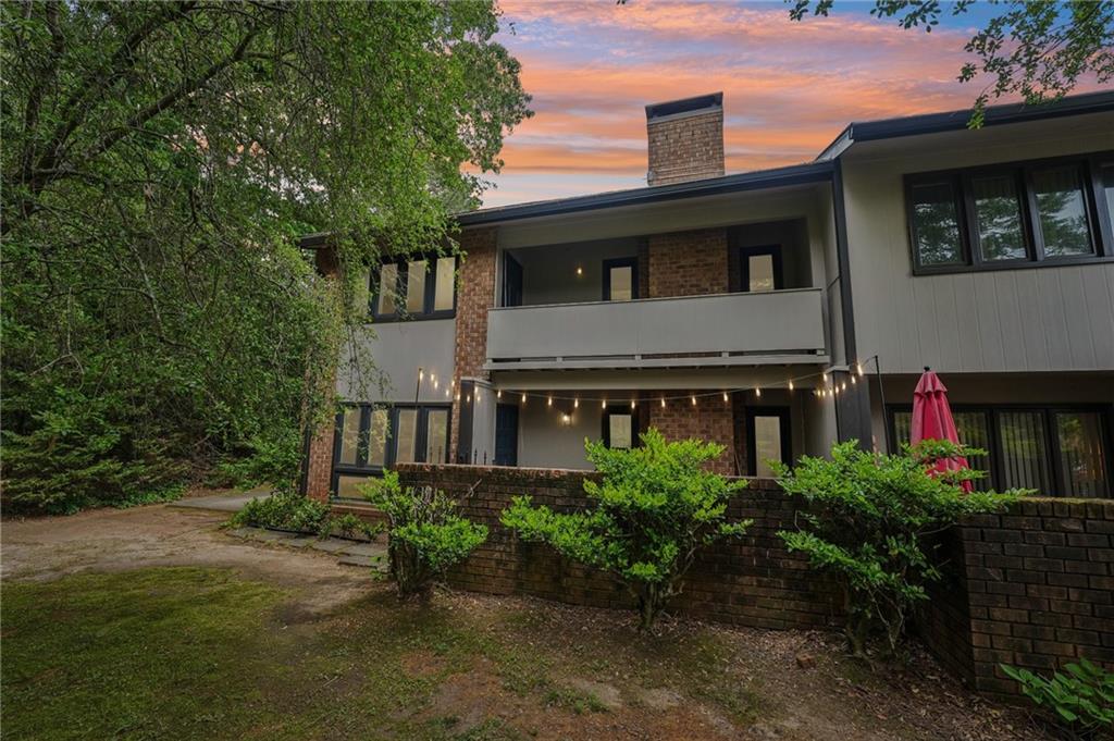 3294 Clairmont North NE