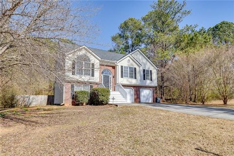 A home in Powder Springs