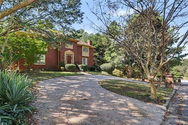 8880 CARROLL MANOR DR, ATLANTA, GA 30350 - Image 762686eb4265f338d20fcf5e83e7ed1c/4149100702