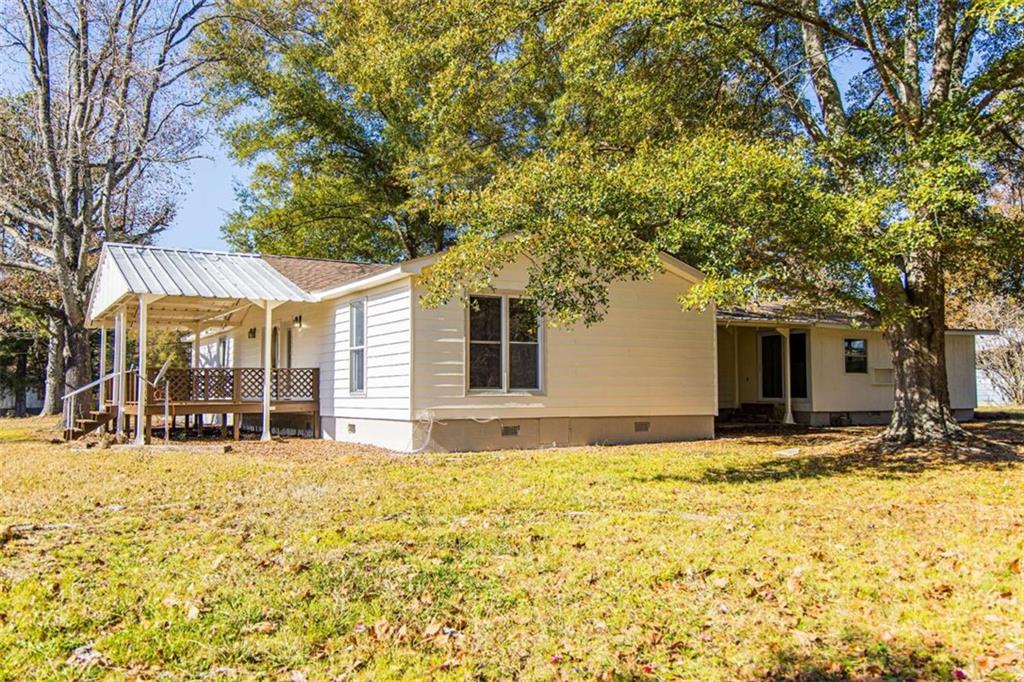 83 Manning Lake Road