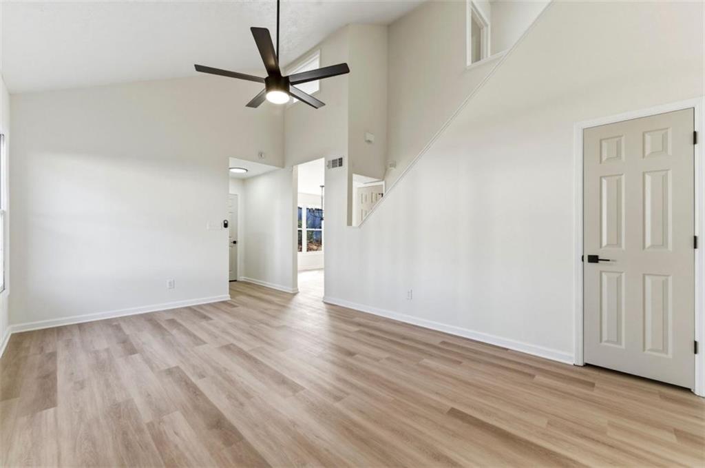 2263 Wellington Circle