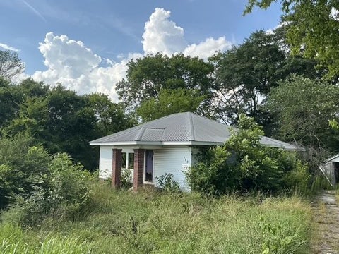 Homes For Sale - 153 Henderson Bend Road<br/> Calhoun, GA 30701