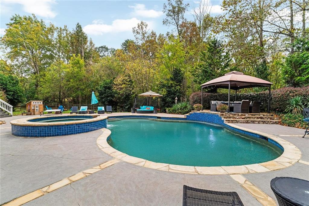 BRADSHAW FARM - Residential