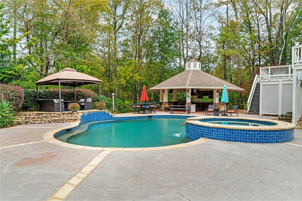 BRADSHAW FARM - Residential