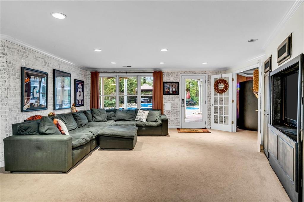 BRADSHAW FARM - Residential