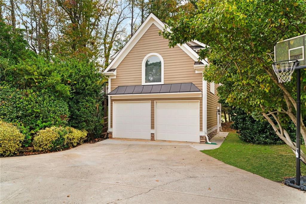 BRADSHAW FARM - Residential