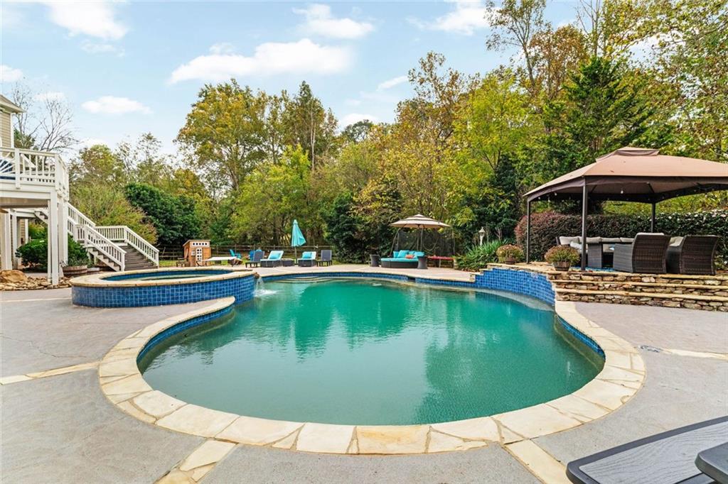 BRADSHAW FARM - Residential