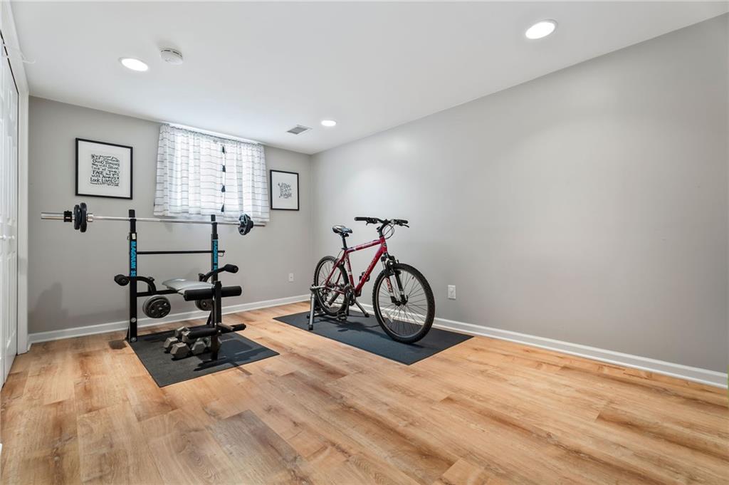 10 Wyndham Drive, Sandy Springs, Georgia image 41