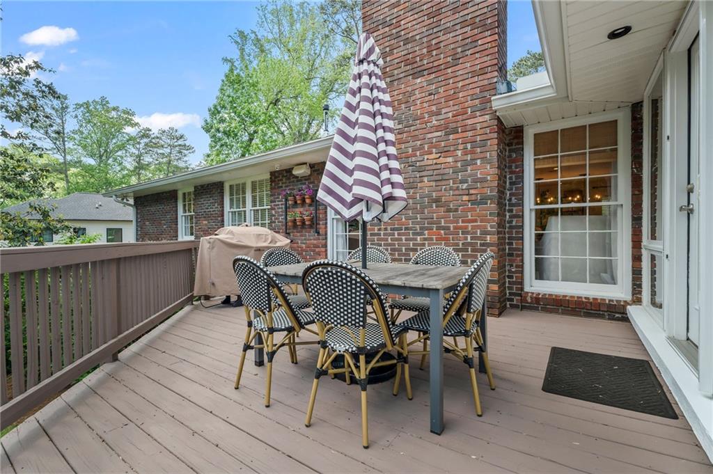10 Wyndham Drive, Sandy Springs, Georgia image 45