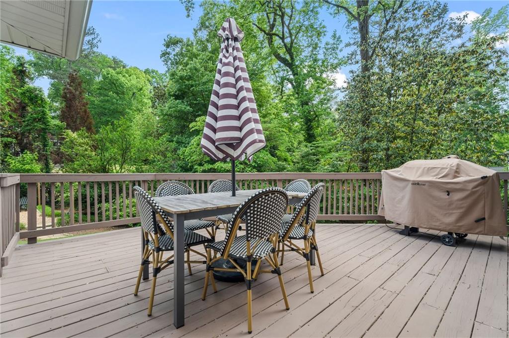 10 Wyndham Drive, Sandy Springs, Georgia image 44